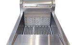 Roband AF Fryer showing-oil-levels-and-fish-plate