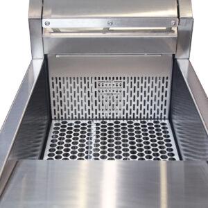 Roband AF Fryer showing-oil-levels-and-fish-plate